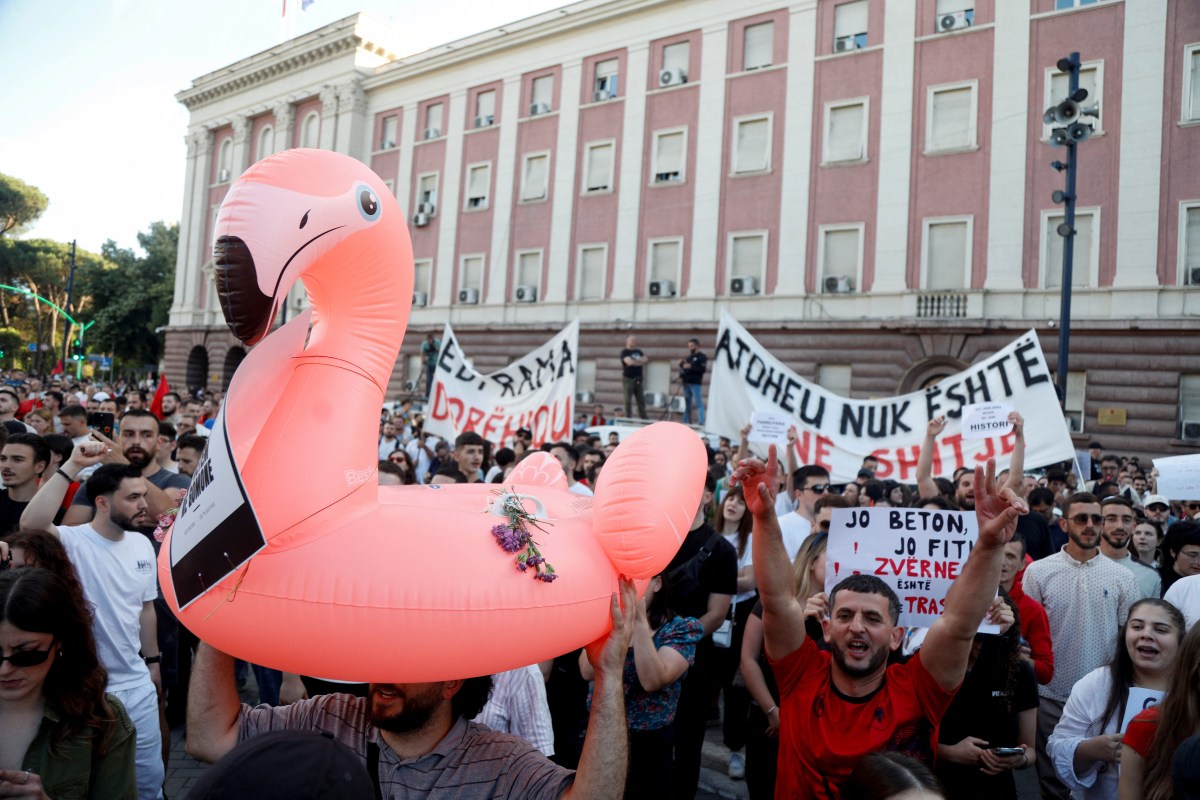 Protests Against Jared Kushner, Ivanka Trump Island Project Grow: Photos