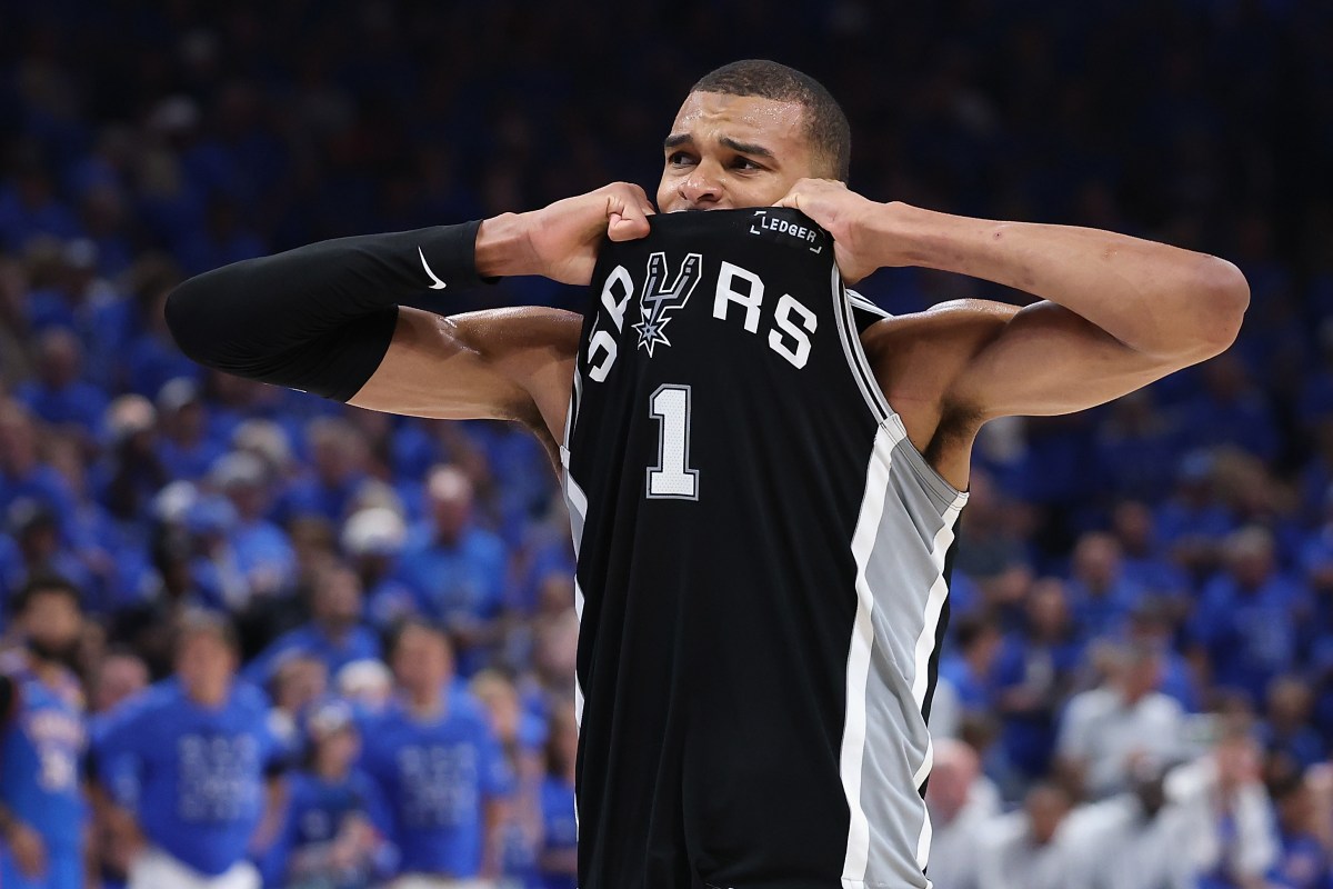 Fans Calling for 1 Change to Knicks, Spurs NBA Finals Courts
