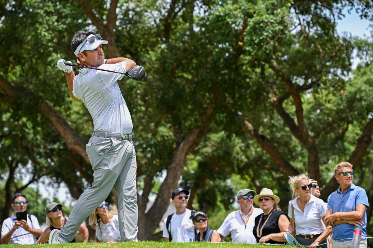 Major Champion Suddenly Withdraws From LIV Golf Event Amid I