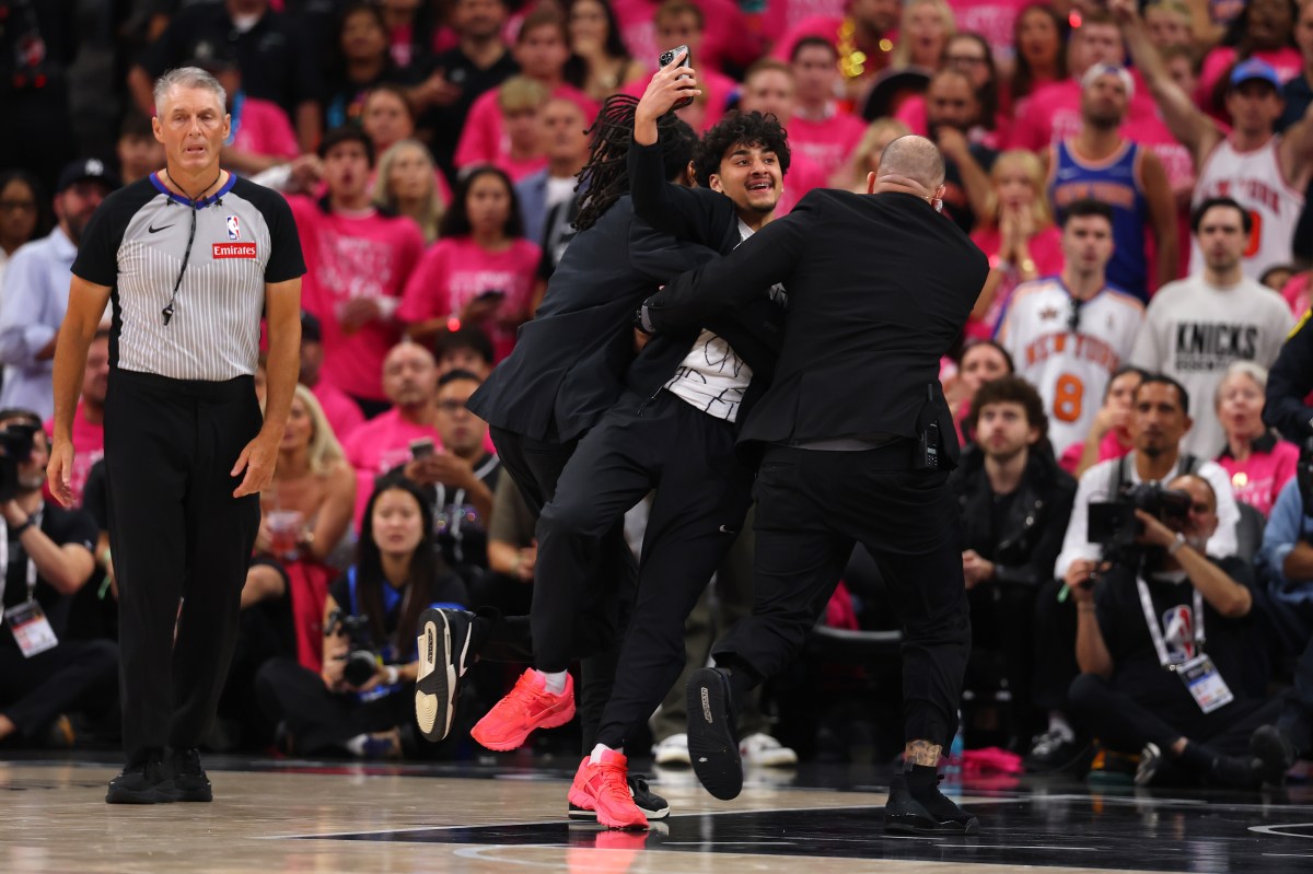 NBA Announces Harsh Punishment for Fan Who Stormed Court in Knicks-Spurs