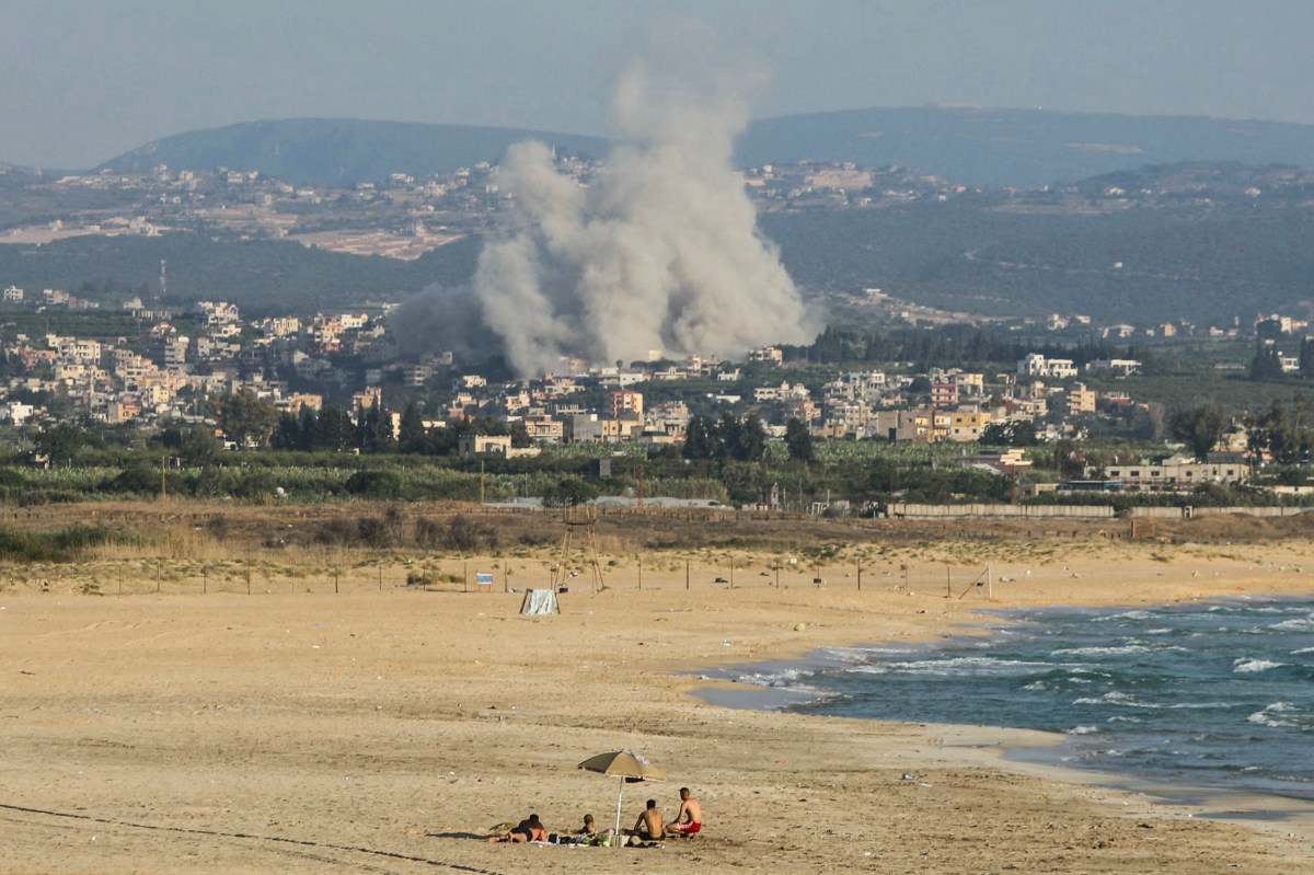 Israel Defies Trump's Ceasefire With New Strikes o