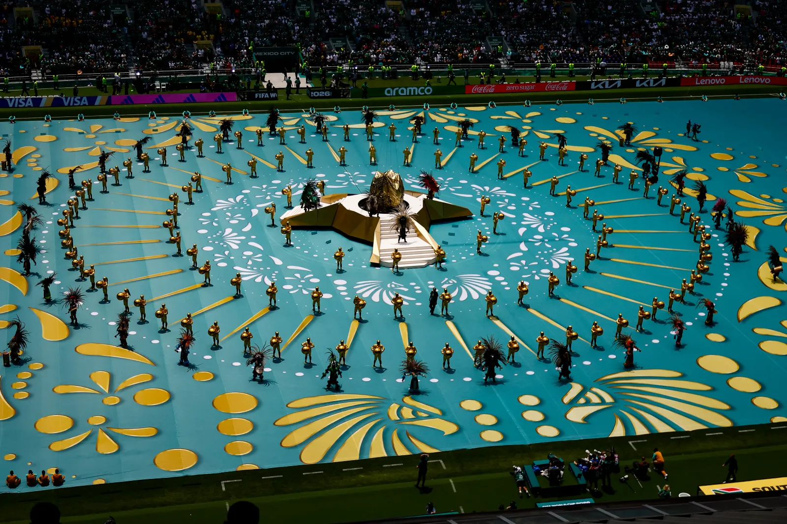 GettyImages-2280409623.jpg?w=1600&quality=80&webp=1