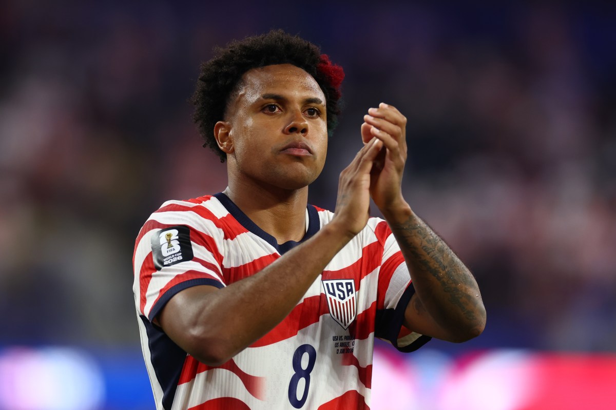 US Star Weston McKennie Makes Young Fan Cry at World Cup