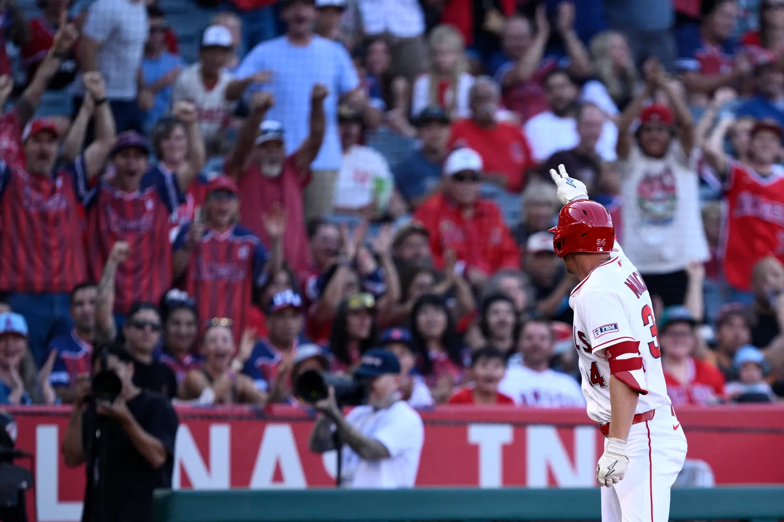 Baseballâs Feel-Good Story of 2026 Hits an Abrupt Snag