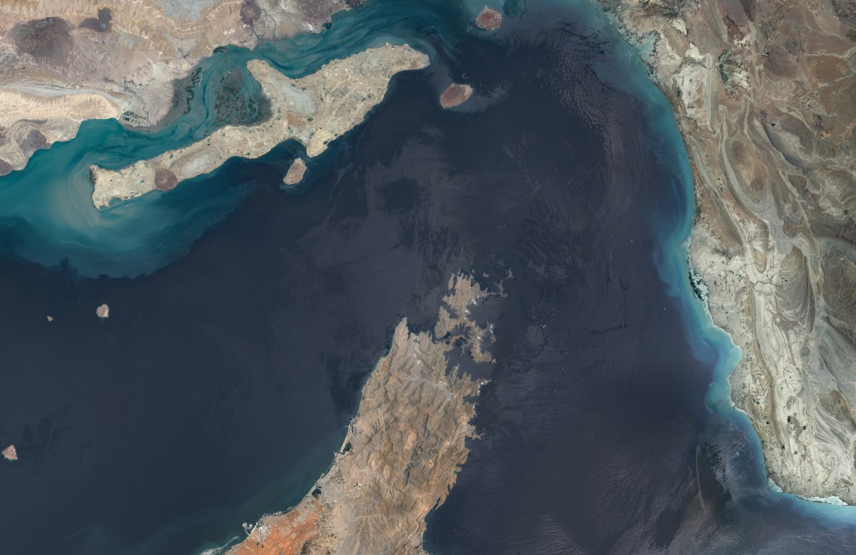 Strait of Hormuz Is Open Says Trump But Confusion Reigns Strait of Hormuz Is Open Says Trump But Confusion Reigns