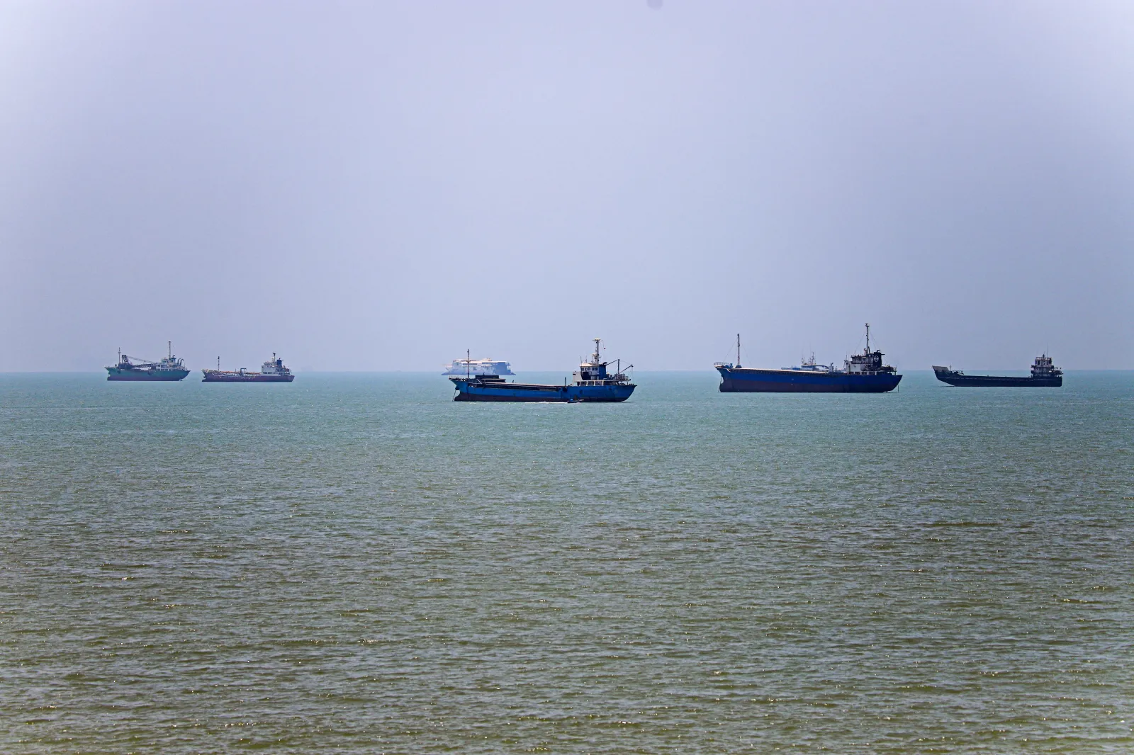 Image for article: Trump Addresses Iran’s Strait Tolls as UN Launches Evacuation Plan