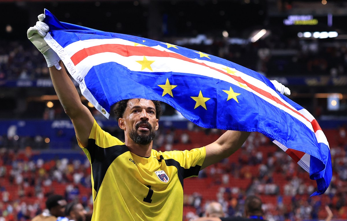 Cape Verde Goalie, 40, Gains 3 Million Followers After World Cup Heroics