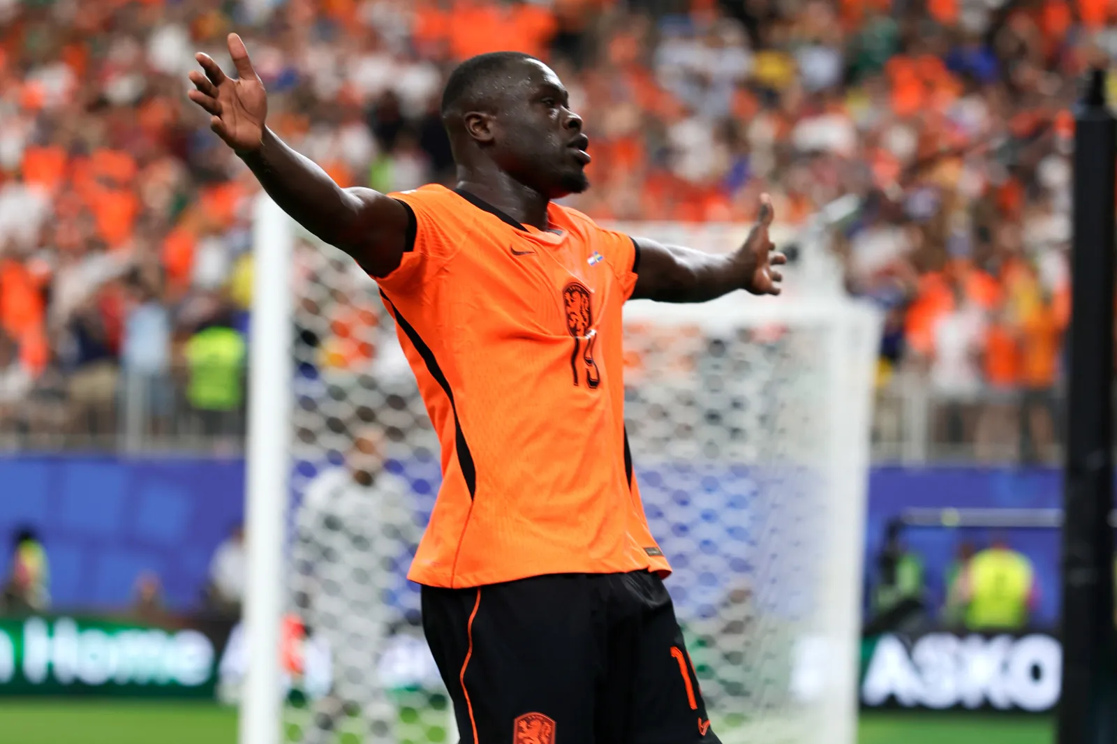 Brian Brobbey of Holland celebrates 2-0 during the World Cup match between Holland v Sweden at the Houston Stadium on June 20, 2026 in Houston United States (Photo by Roy Lazet/Soccrates/Getty Images)