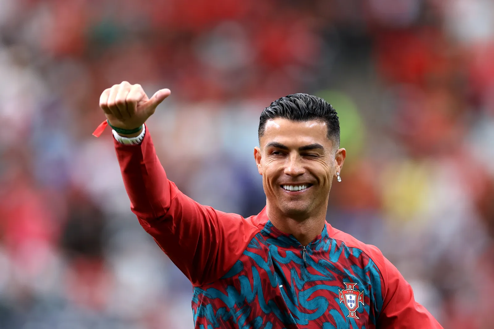 cristiano-ronaldo-claps-back-at-critics-before-make-or-break-world-cup