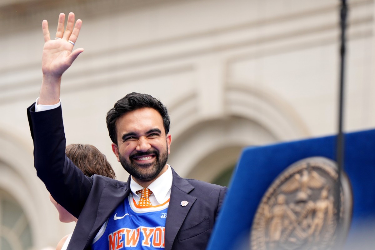 Mamdani Flexes Power Over Establishment Democrats in New York