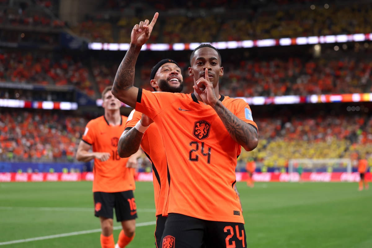 Netherlands Make World Cup History With Stunning 5-1 Demolition of Sweden Netherlands Make World Cup History With Stunning 5-1 Demolition of Sweden