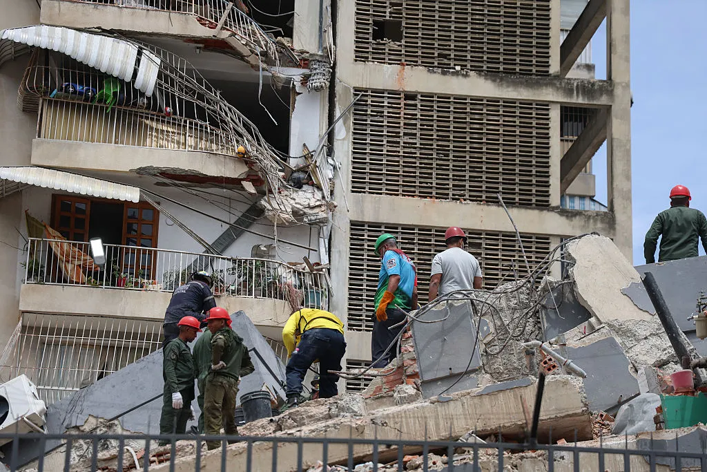 Image for article: Venezuela Earthquakes: Thousands Feared Dead, Hundreds Trapped as Rescue Efforts Intensify