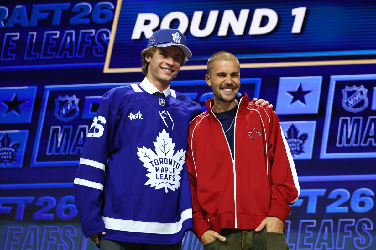 Justin Bieber Goes Viral for What He Did with Gavin McKenna at NHL Draft