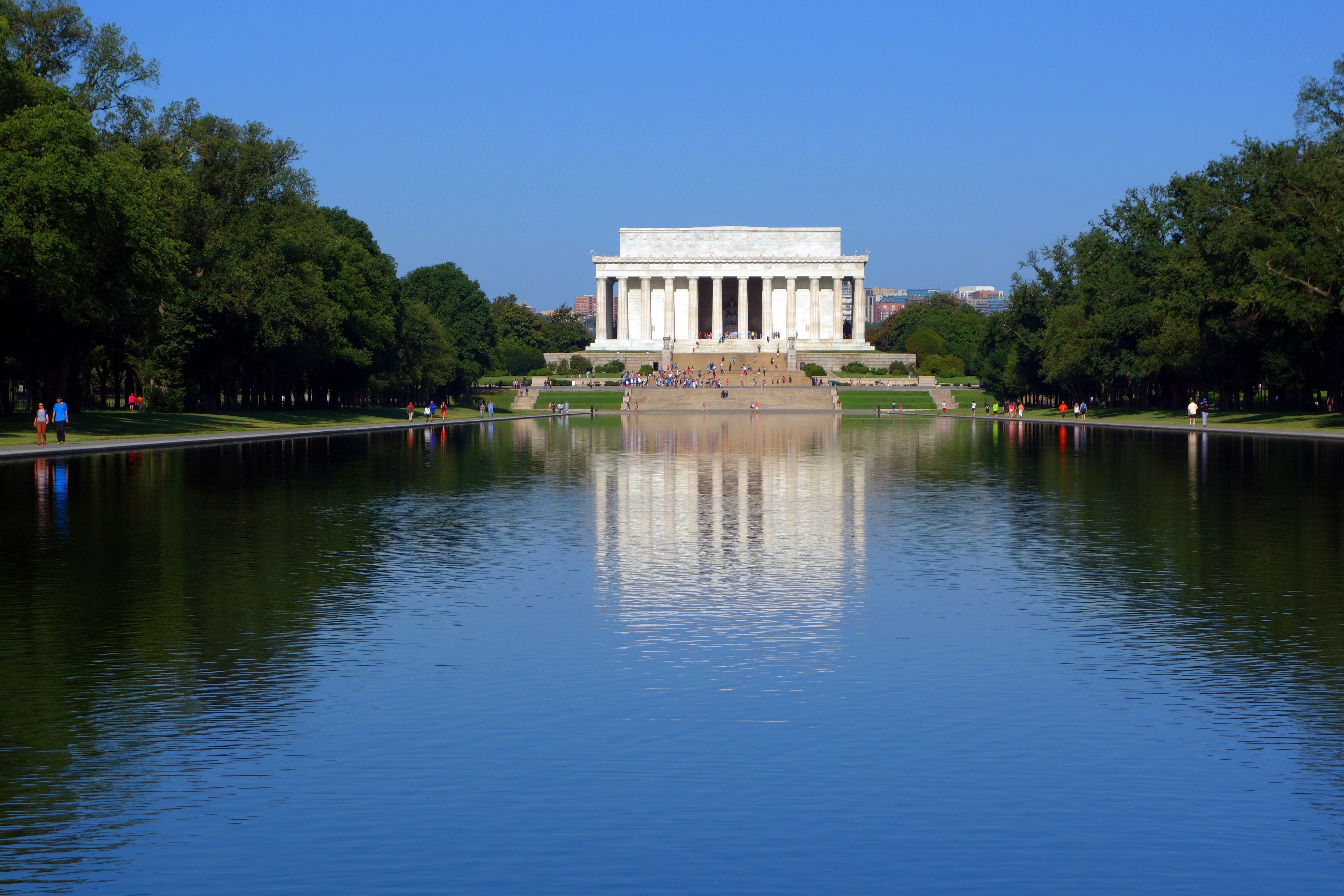 What Color was the Reflecting Pool Originally? Historical Photos