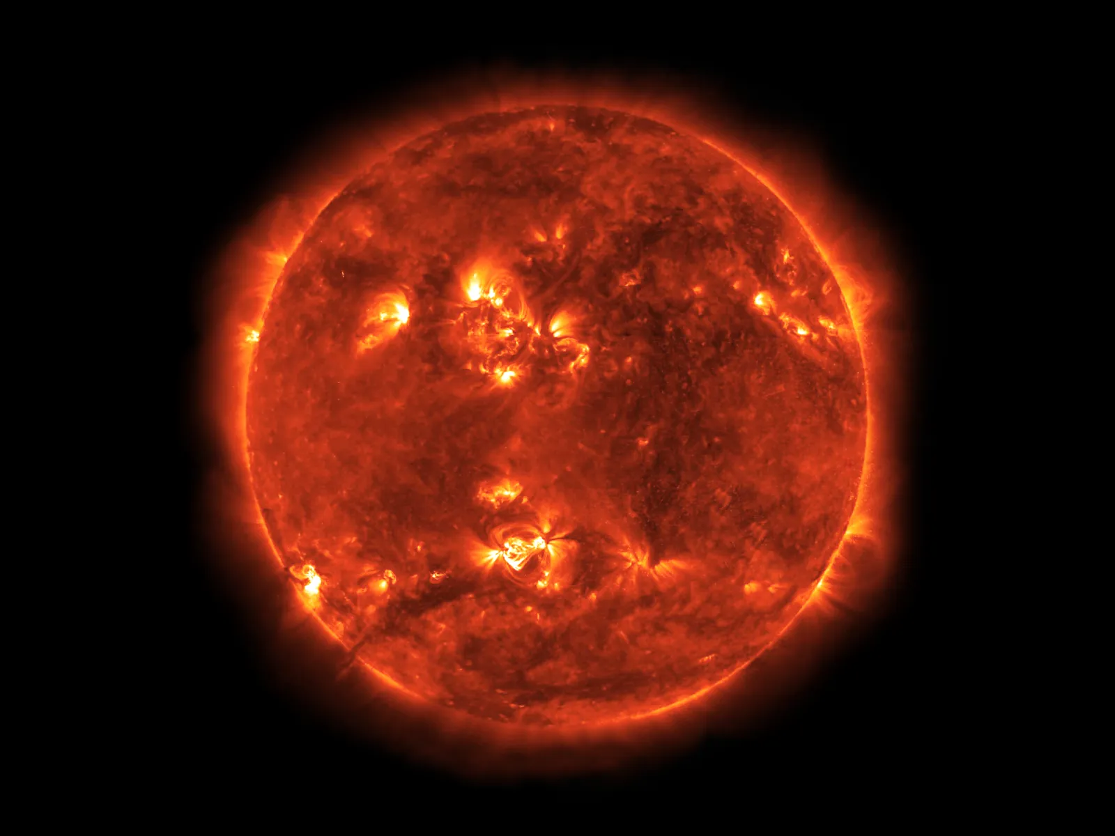 An image of the Sun, constructed from a mosaic of TRACE images.