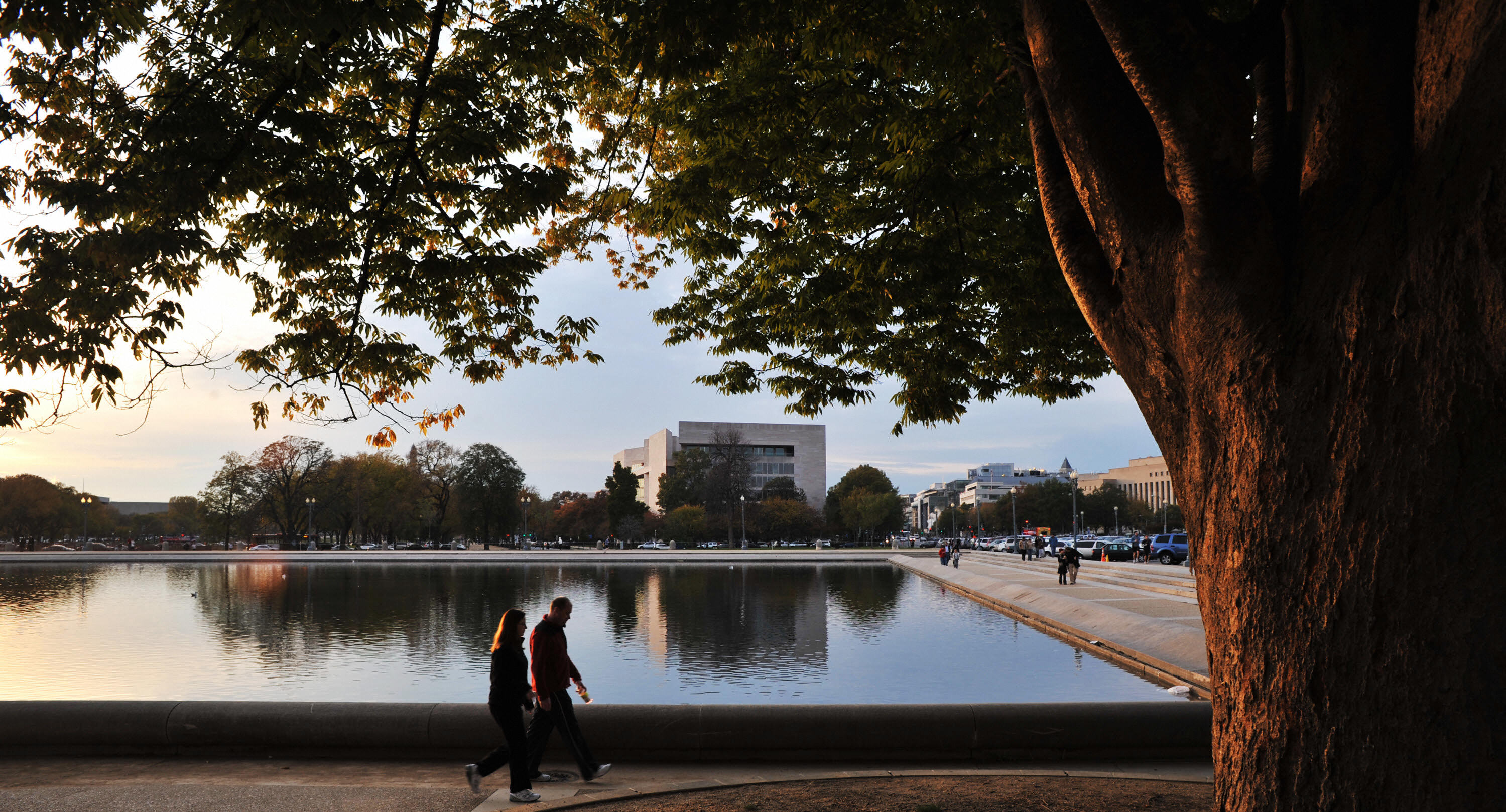 What Color was the Reflecting Pool Originally? Historical Photos