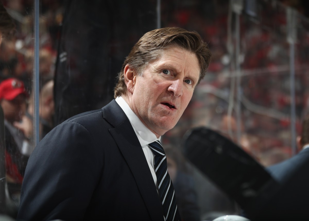 NHL Veteran Issues Dire Warning About 'Predator' Oilers Coach Mike Babcock