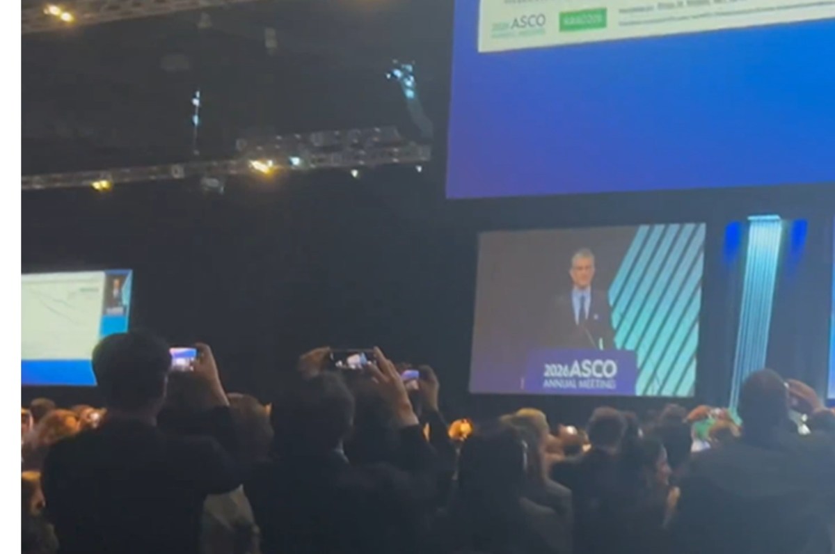 New Cancer Pill Given Standing Ovation at Oncology Conference