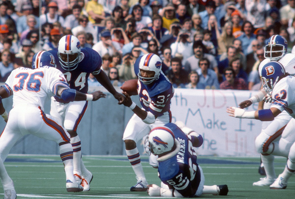 Bills Make Decision on O.J. Simpson Recognition