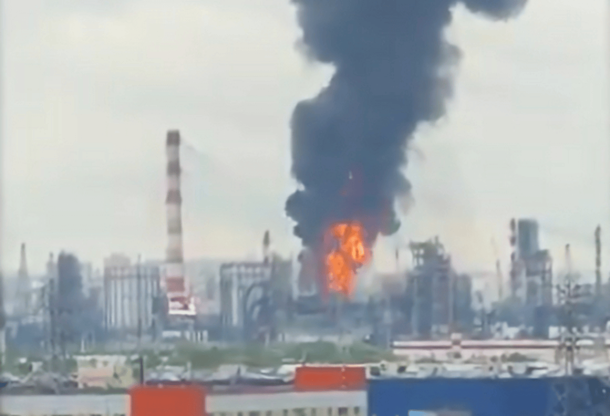 Ukraine Retaliates With Fiery Hit on Moscow Oil Plant As G7 Meets