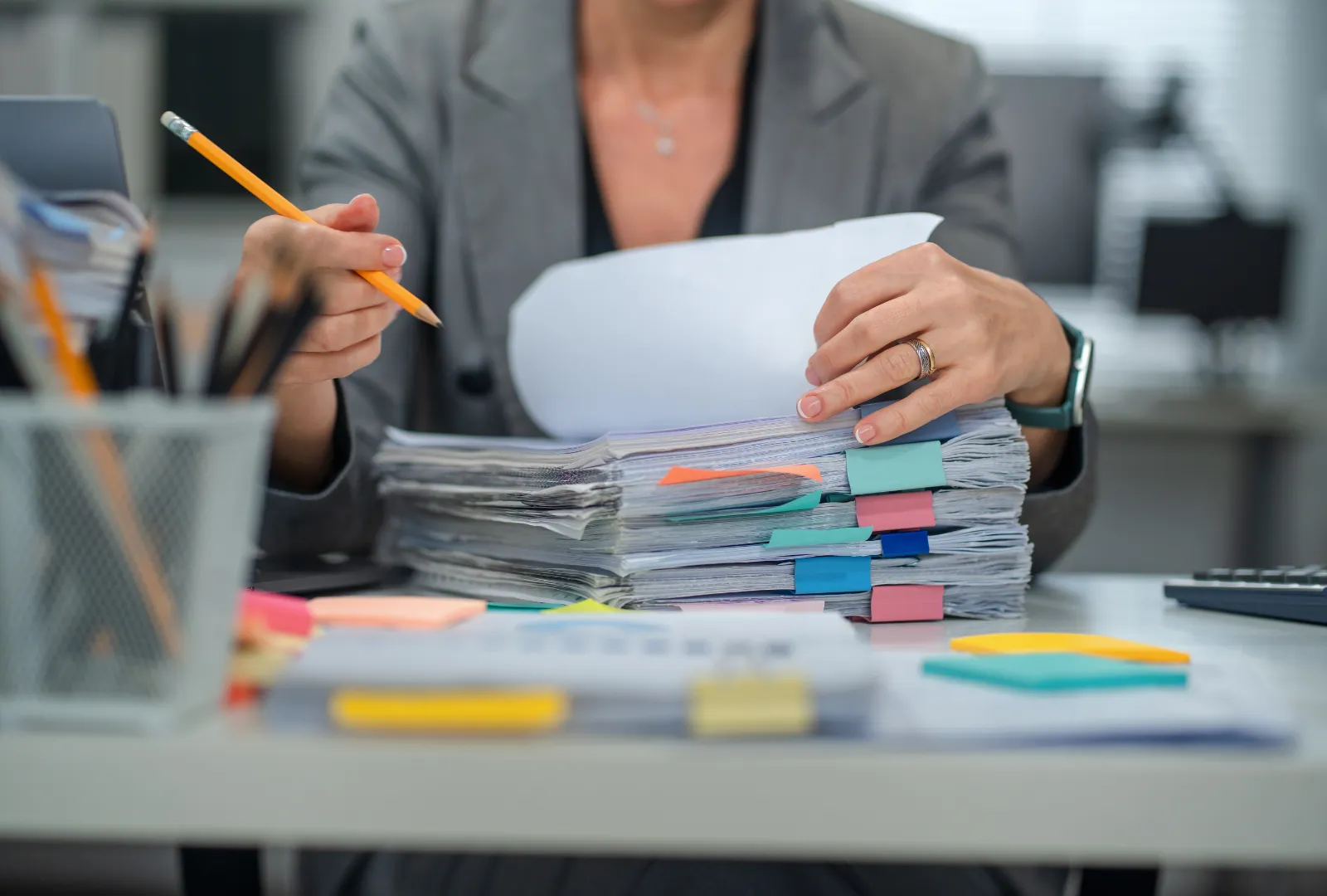 When AI Cuts Middle Management, What Do Companies Lose?