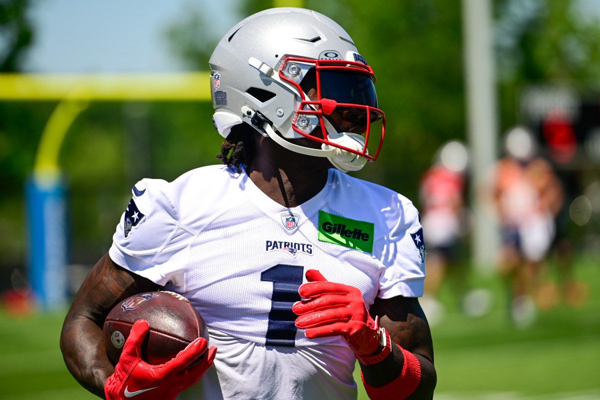 AJ Brown Shares What's Different About His First Camp With the Patriots