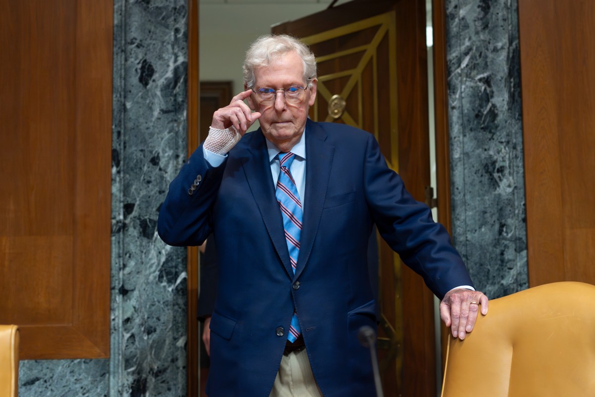 Mitch McConnell Health Questions Raise Kentucky Senate Succession Issues
