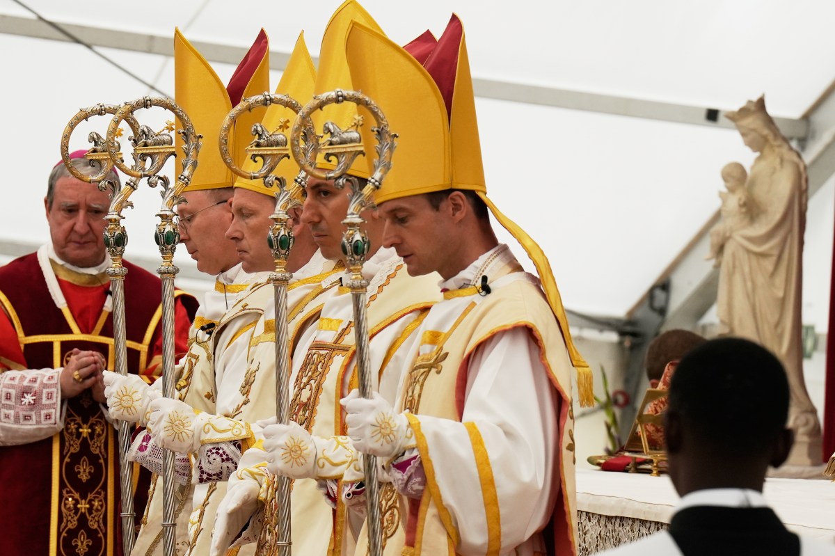 Excommunicated Priest Says Future Pope Will Reverse Leo's Decision