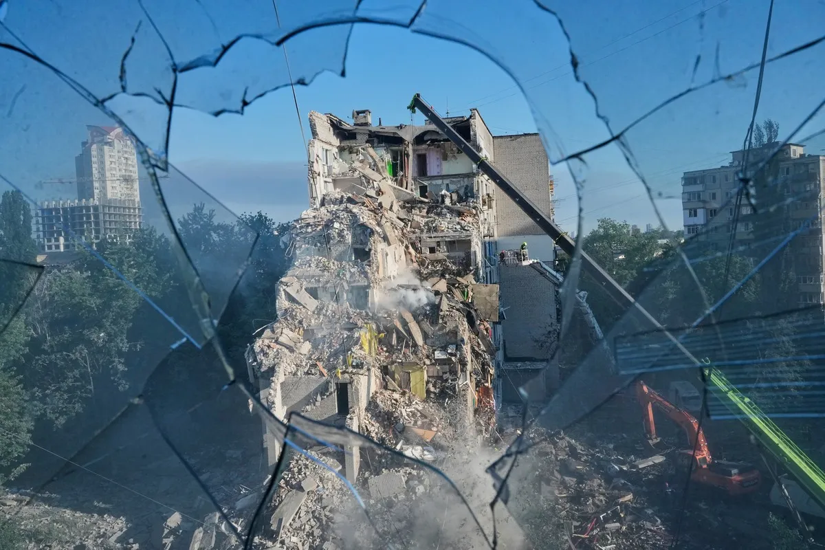 Russia Bombards Ukraine’s Capital, Killing 22 in Revenge Strikes