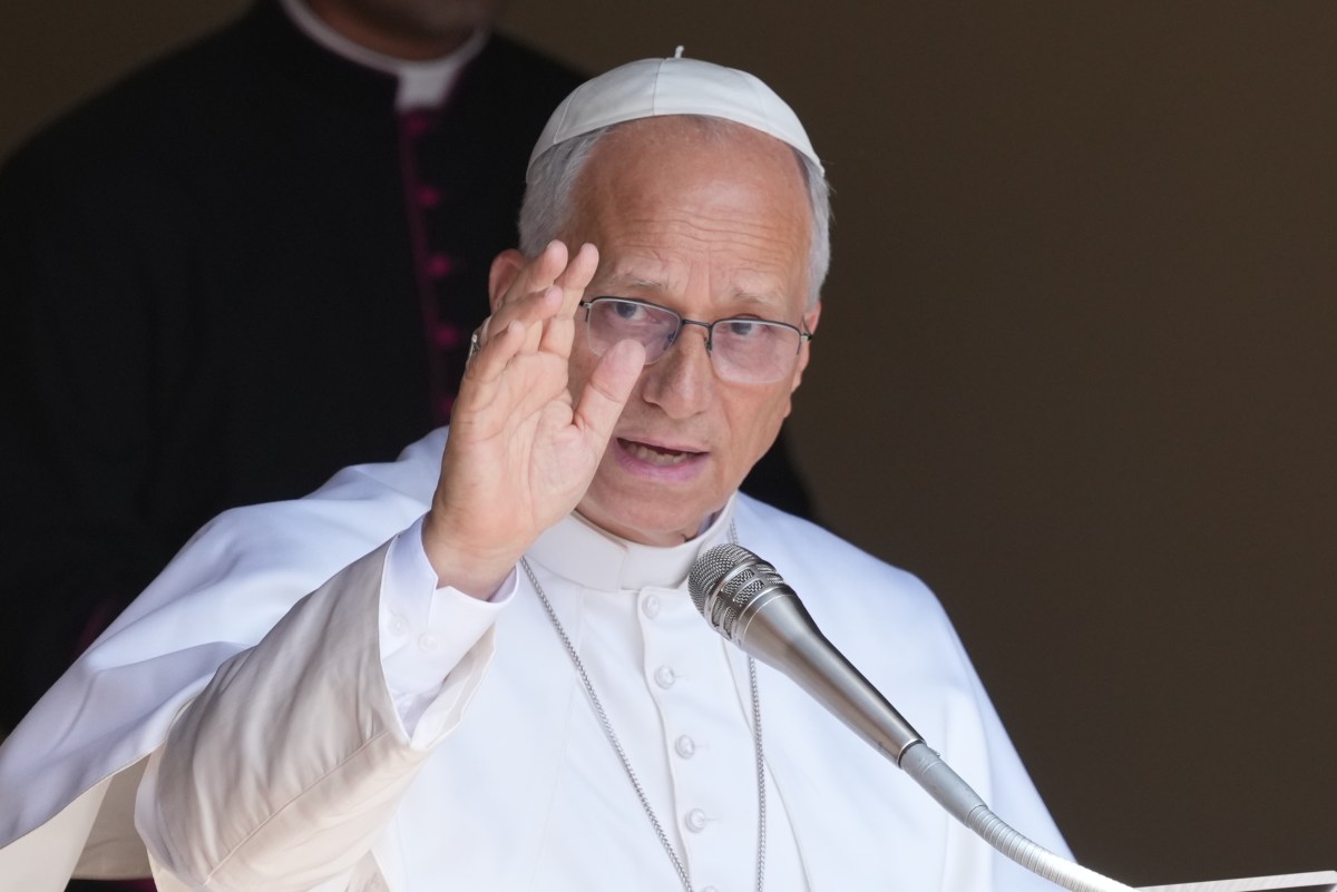 Pope Leo Urges Peace and Nuclear Disarmament as Trump Doubles Down on Iran