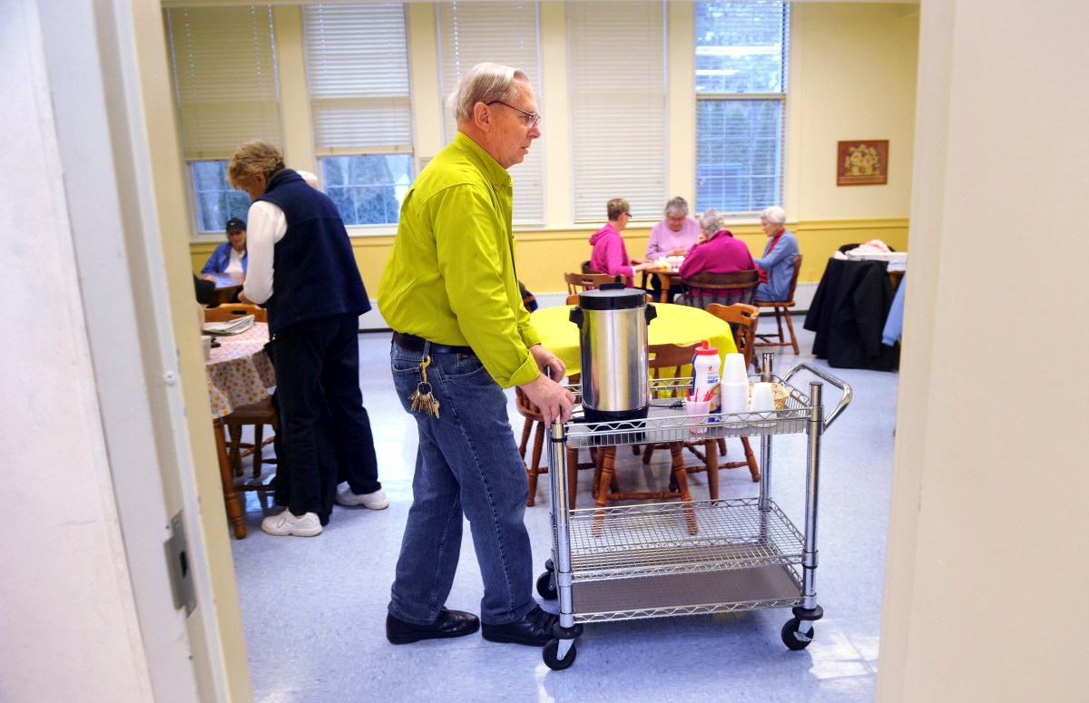 Social Security's Newest Problem Is Seniors Can't Find Jobs
