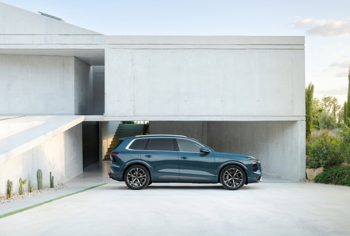 Q7 and Q9 Launch Audi CEO's New Era