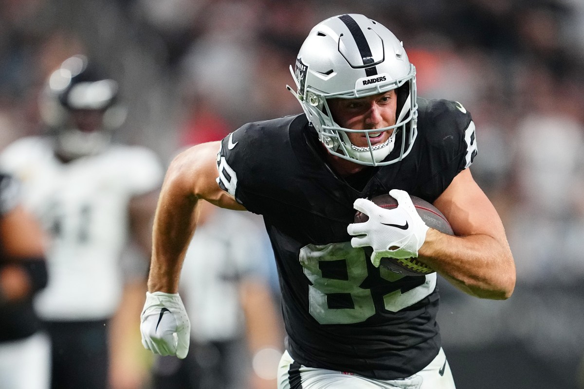 Raiders' Brock Bowers Makes Personal Announcement Before Training Camp