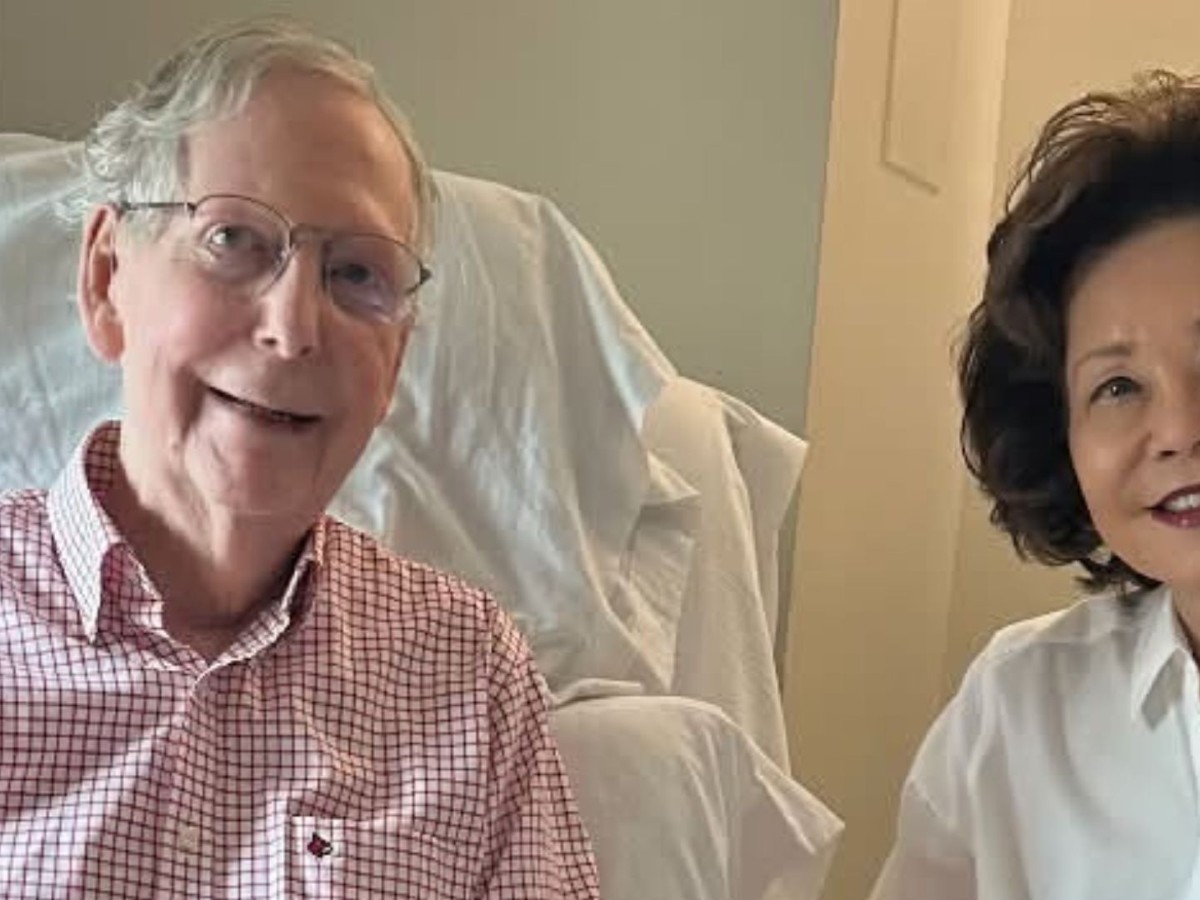 Mitch McConnell’s Photo Doesn’t Stop Conspiracy Theories