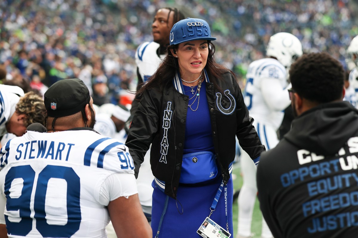 Colts Owner Wants Star to be 'Colt for Life'