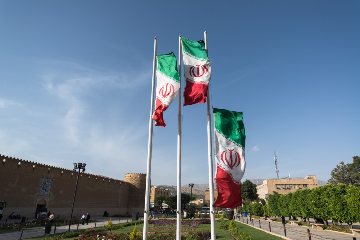 Former NATO Commander Says Trump Has 3 Options on Iran Amid New Strikes
