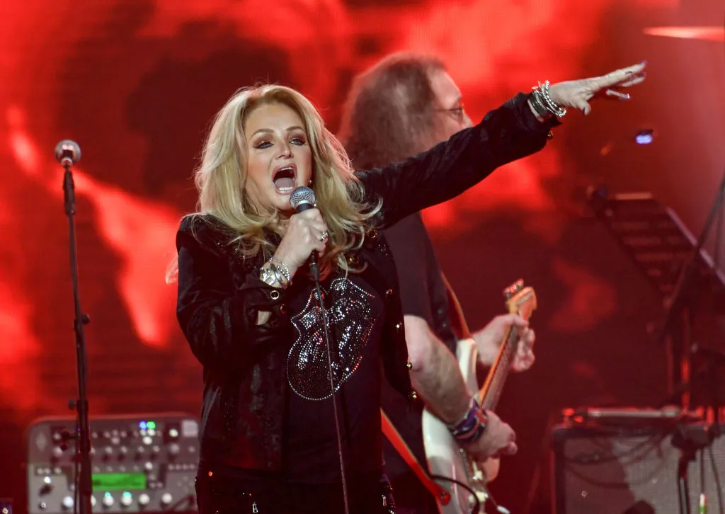 Bonnie Tyler Death: Catherine Zeta‑Jones Mourns Singer Among Growing  Tributes - Newsweek