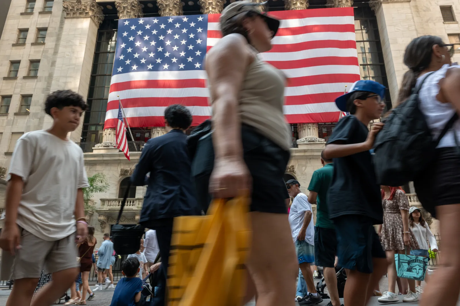 Americans Are Giving Up Looking for Jobs