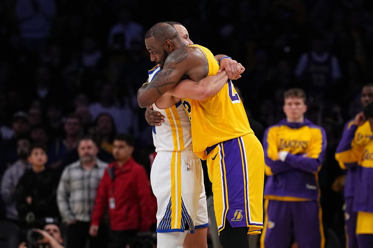 Steph Curry Drops Another Free-Agent Pitch for LeBron James