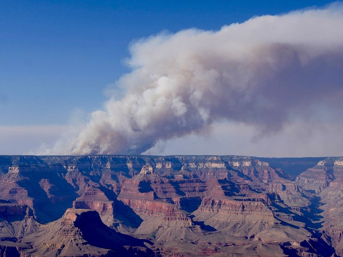 Thousands of America’s Historic Landmarks Face Growing Wildfire Threat