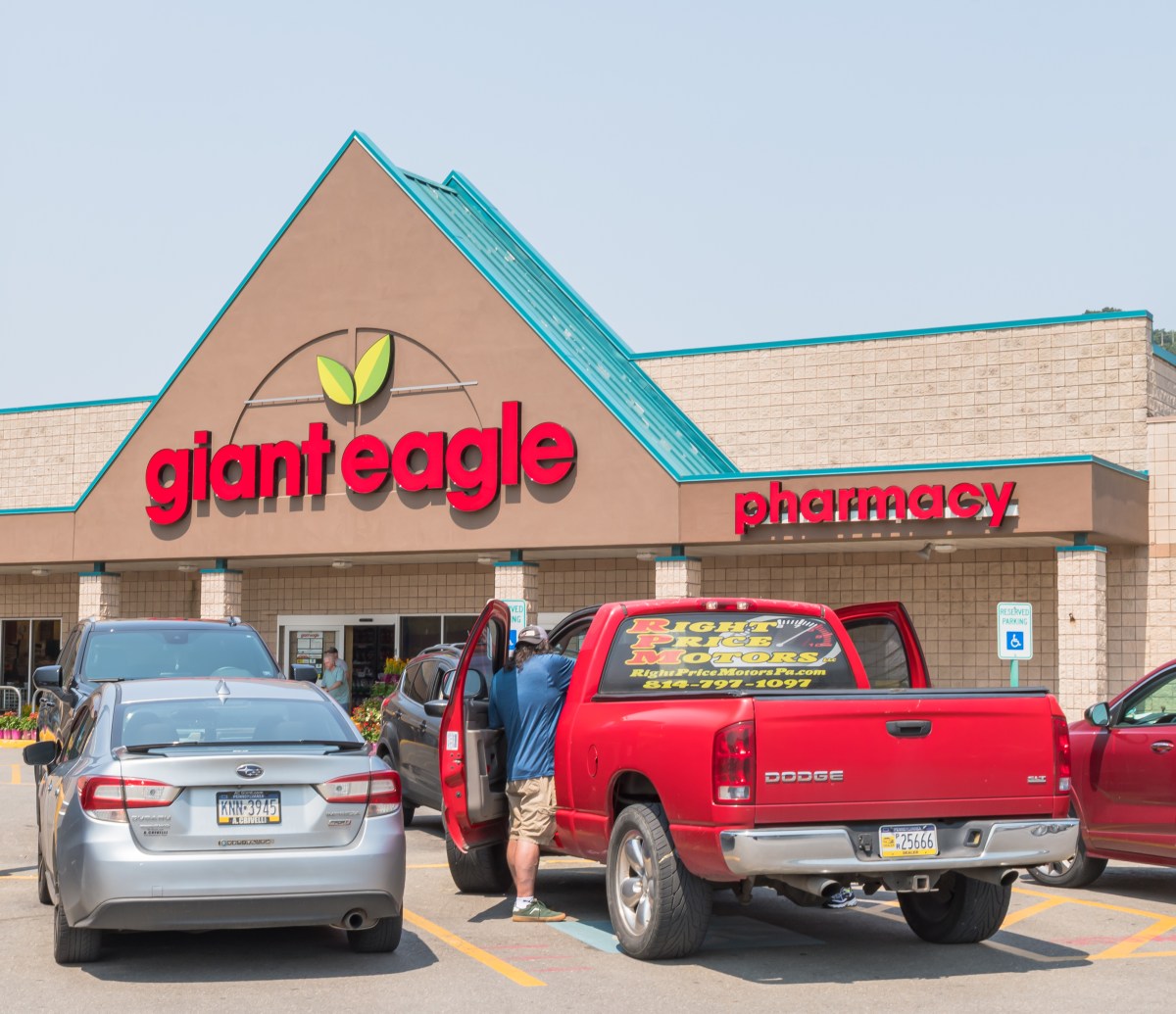 Kroger is Buying Giant Eagle: What Shoppers Need to Know