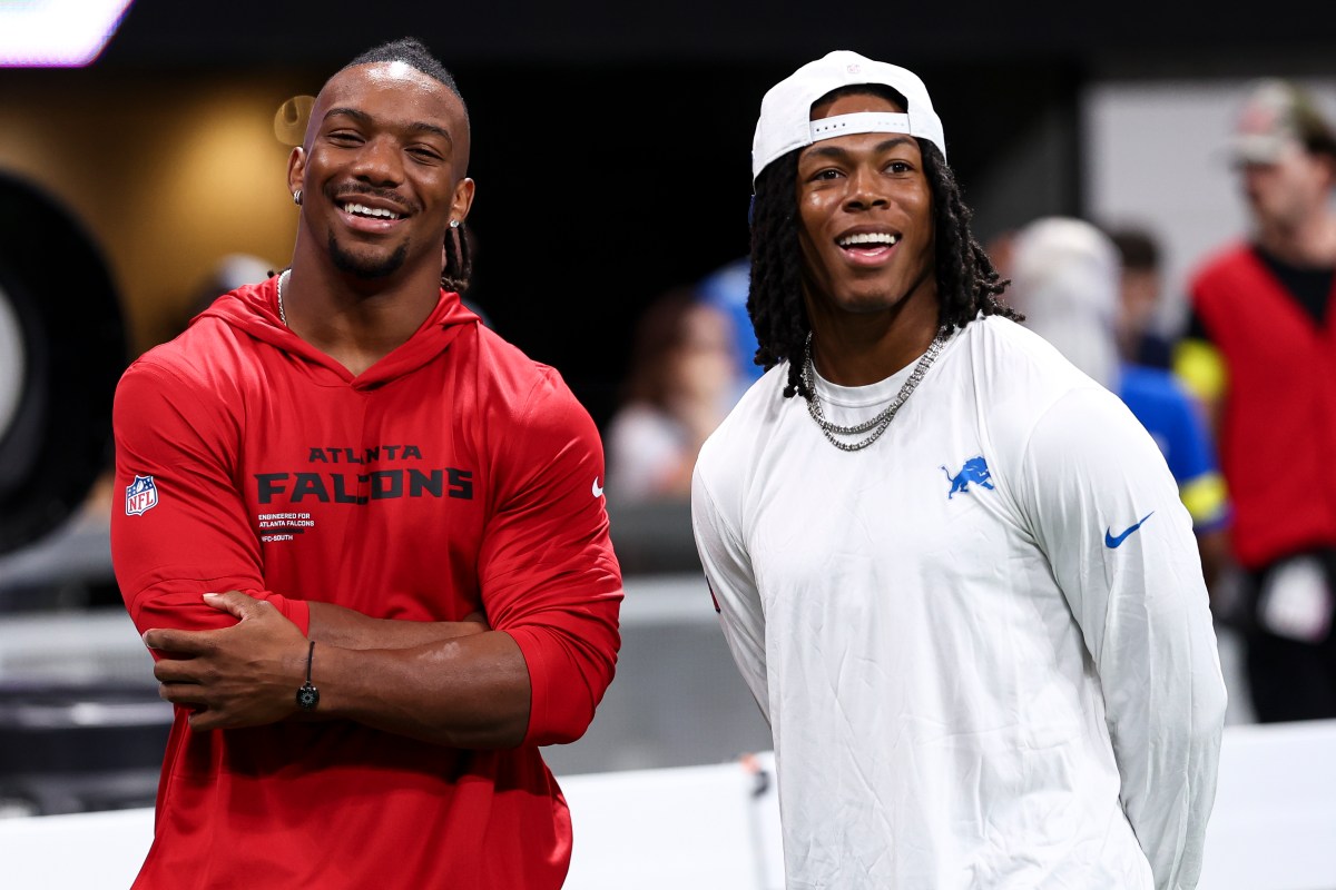 2 NFL Star Running Backs Are Holding out Amid Contract Talks