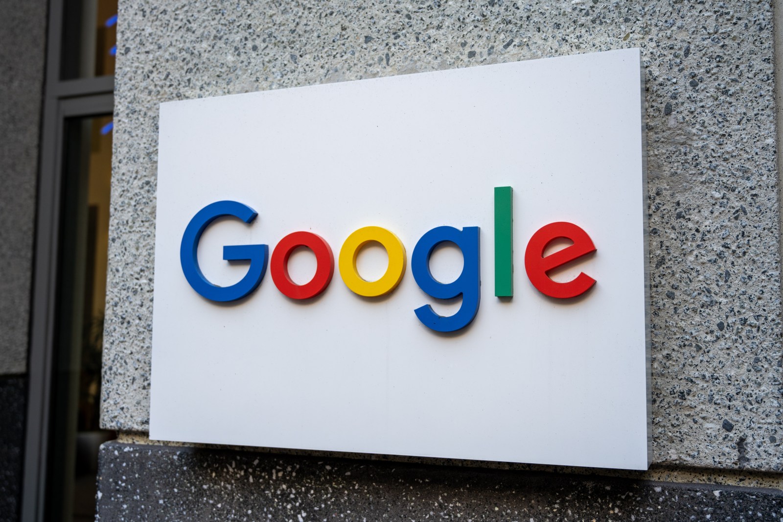 newsweek.com - Hugh Cameron - Why Google is facing internet rebellion