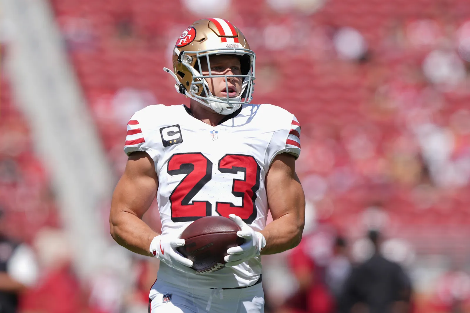  Christian McCaffrey #23 of the San Francisco 49ers warms up before the game against the Arizona Cardinals at Levi's Stadium on September 21, 2025 in Santa Clara, California. (Photo by Kavin Mistry/Getty Images)