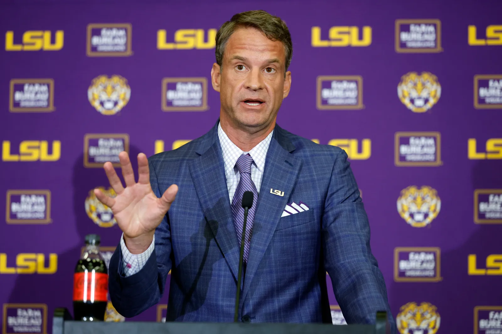 LSU head coach Lane Kiffin