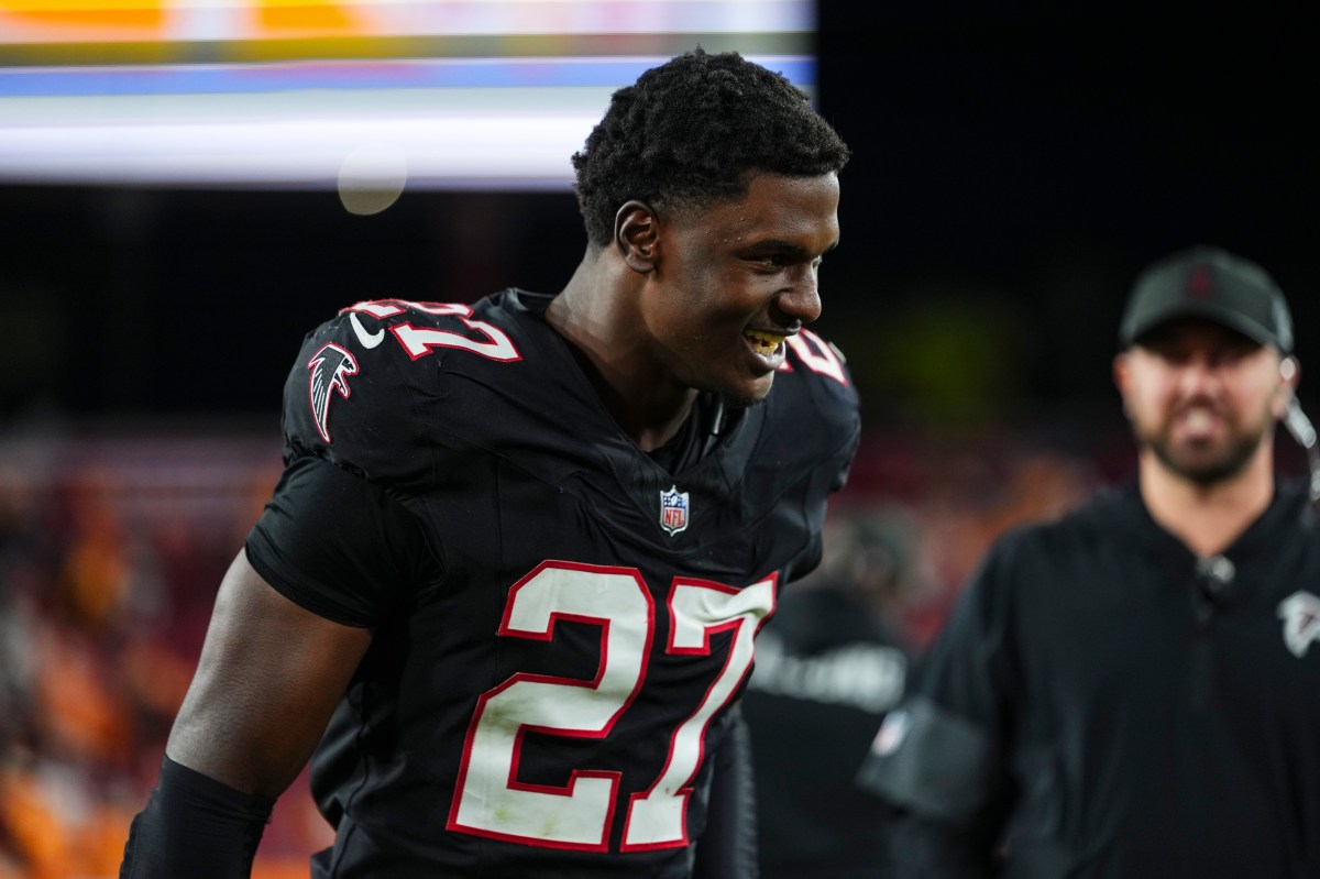 Falcons Have to Put a Lot of Trust in James Pearce Jr. This Season