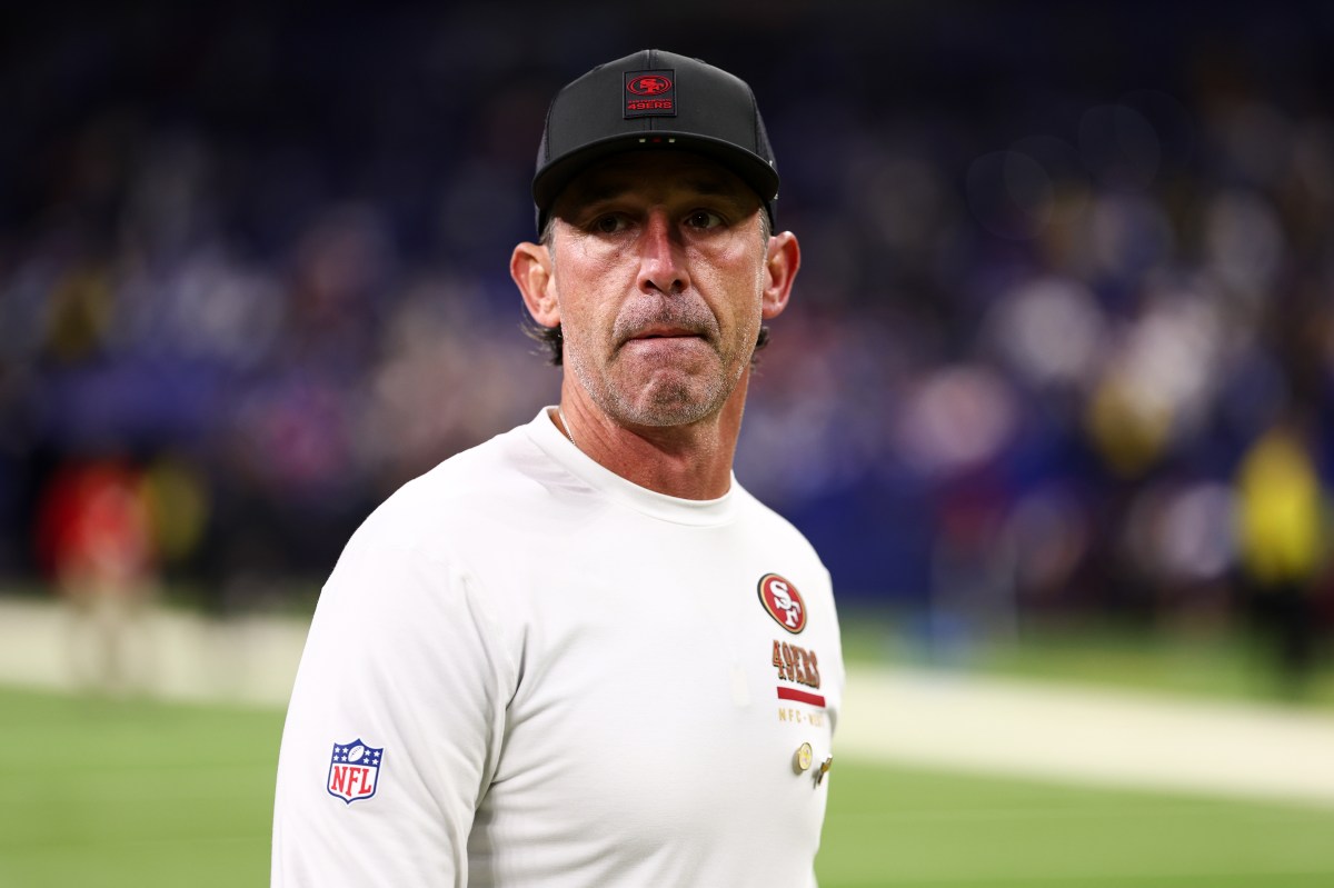 Kyle Shanahan Appears at 49ers Training Camp Amid Accident Recovery