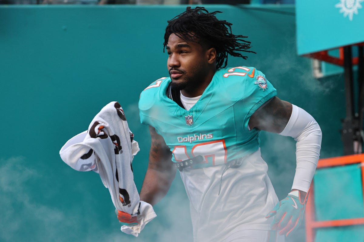 Broncos' Jaylen Waddle Trade Keeps Looking Better
