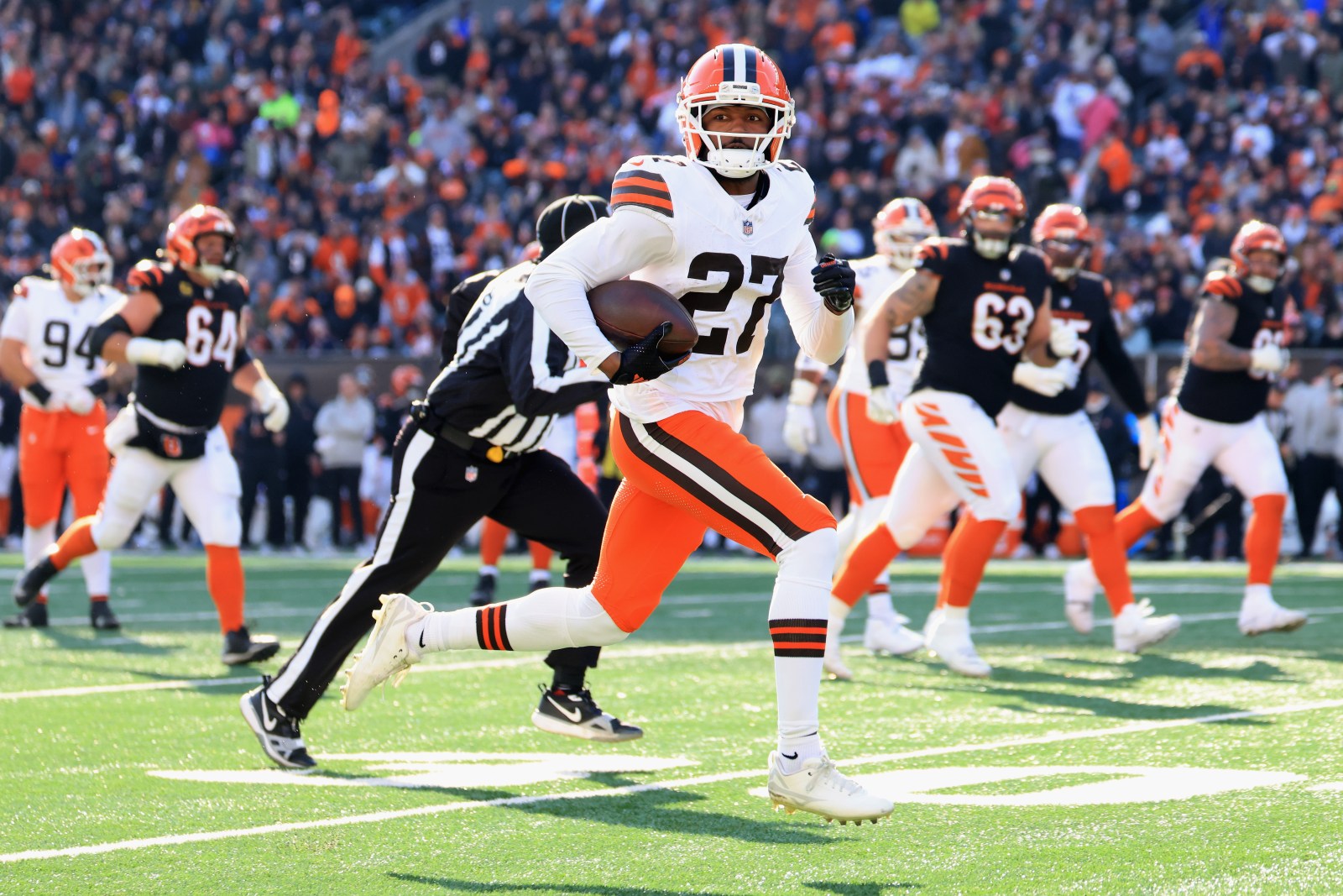 Broncos Bolster Cornerback Depth with Veteran Signing Following Rookie's Release