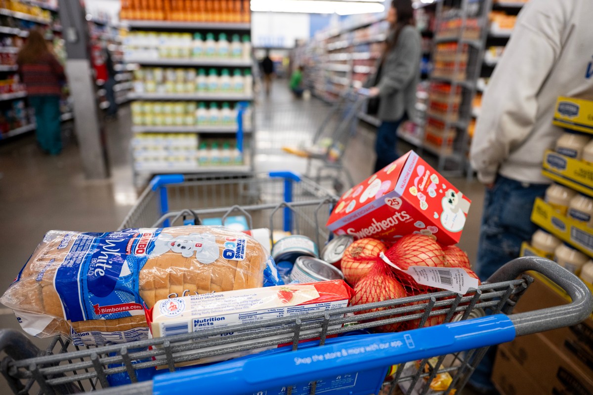 List Of Grocery Retailers Slashing Prices As Trump Praises Giant Eagle